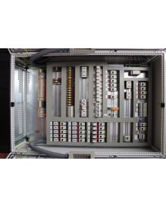 Control cabinet UV-639 5R8T in the front