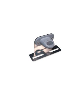 Oval turn-lock fastener with fixing manure curtain