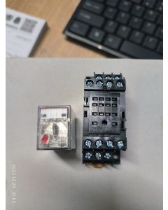 Relay 4-pole LED 220/240V MY4N 220/240V with base