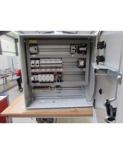 Control cabinet manure removal